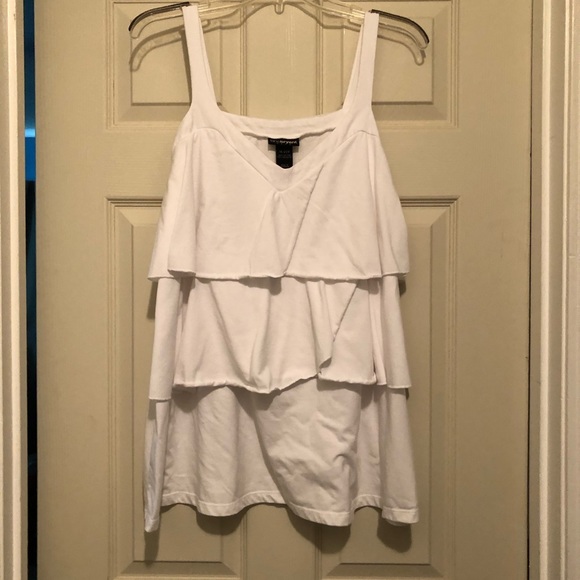 Two piece sweater and tank top - Picture 2 of 10